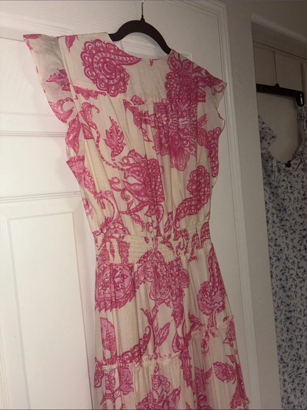 Vince Camuto Cream Maxi Dress with Pink Floral Print - Picture 5 of 6